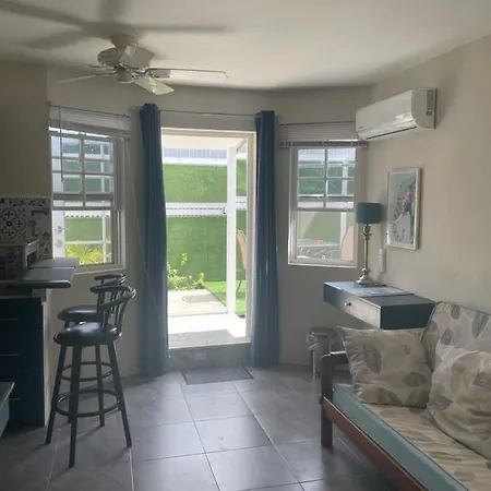 Scarlett Studios 2 - Holiday-Business-Us Embassy Appt 7 Mins Drive Away - Only The 1 Night Reservation Includes Airport And Us Embassy Roundtrip Transport Bridgetown Exterior foto
