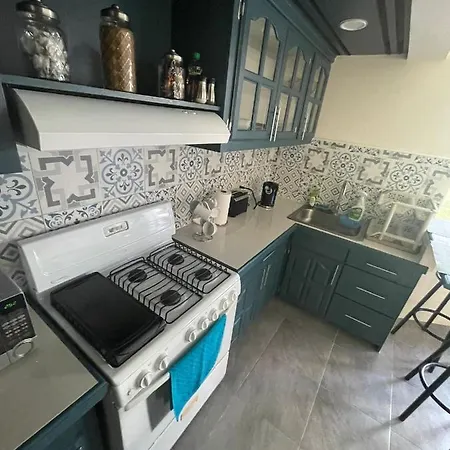 Scarlett Studios 2 - Holiday-Business-Us Embassy Appt 7 Mins Drive Away - Only The 1 Night Reservation Includes Airport And Us Embassy Roundtrip Transport Bridgetown Exterior foto