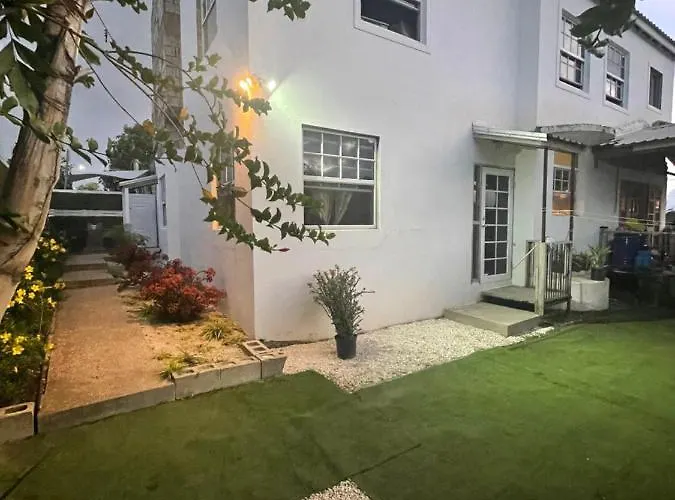 Scarlett Studios 2 - Holiday-Business-Us Embassy Appt 7 Mins Drive Away - Only The 1 Night Reservation Includes Airport And Us Embassy Roundtrip Transport