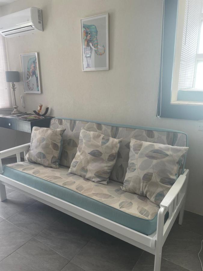 Scarlett Studios: Embassy-friendly With Airport Transfer Apartment Bridgetown