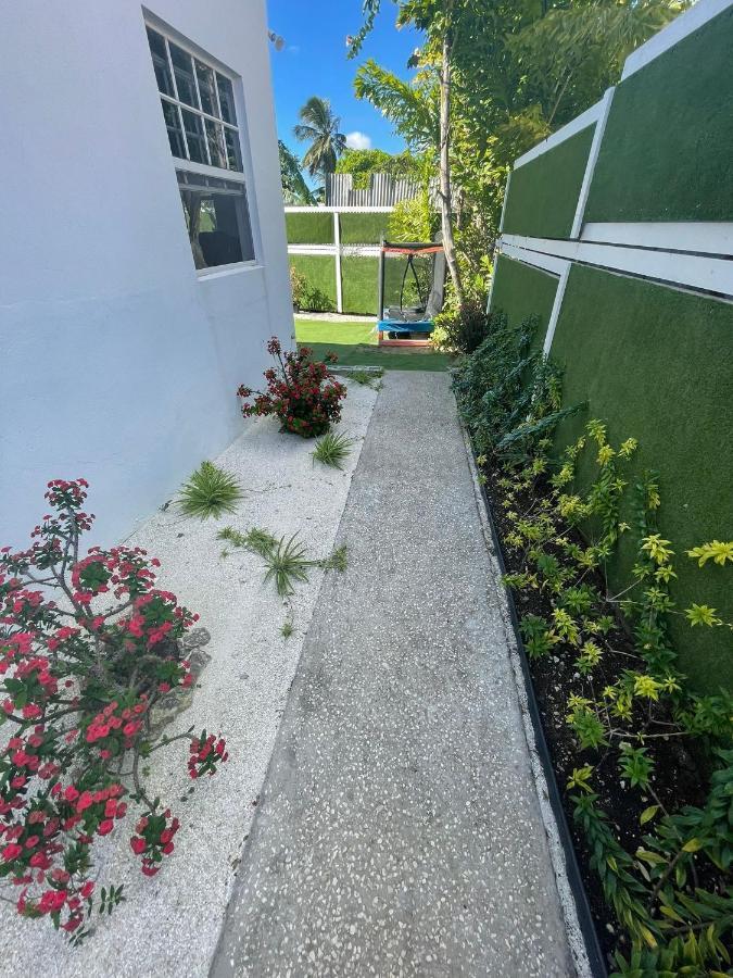 Apartment Scarlett Studios: Embassy-friendly With Airport Transfer